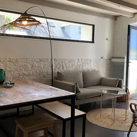 Charming House In 400m From The * بورنيشّيه