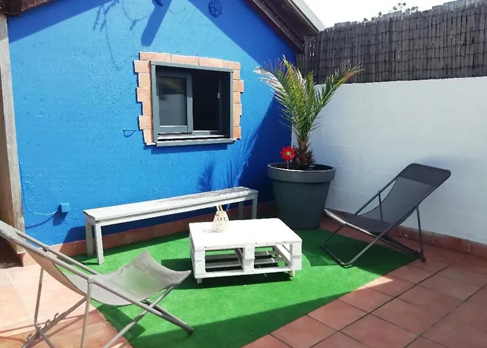 Charming House In Near The *